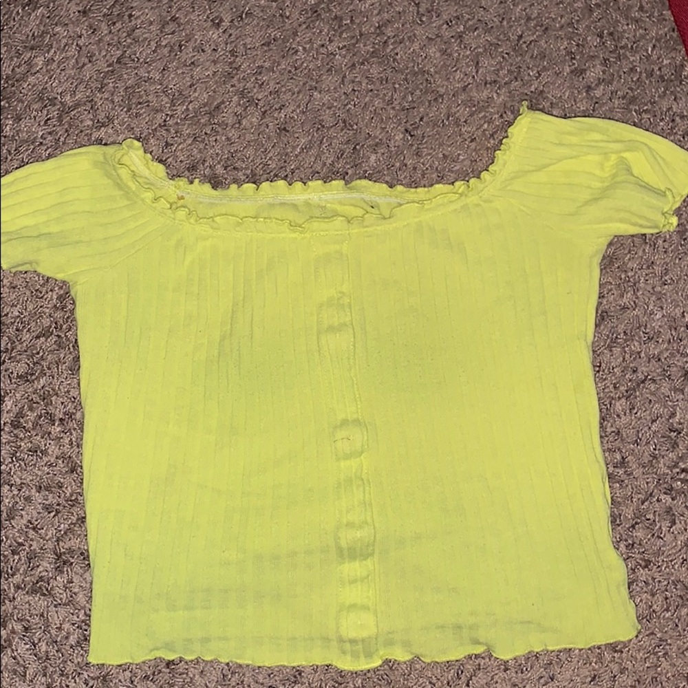 Off shoulders neon crop top